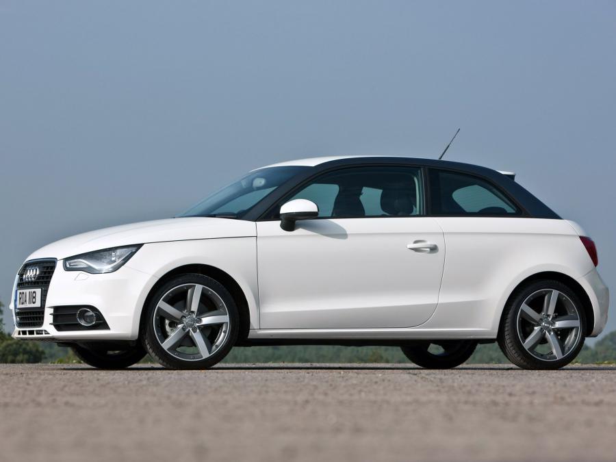  Audi A1 TDI (8X) 2010 года  (UK) (фото 29 из 29)